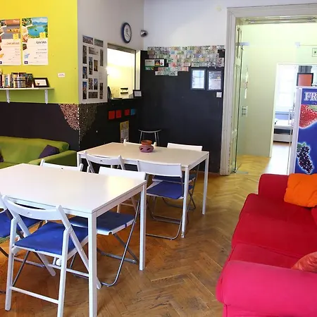 Хостел Zeppelin *