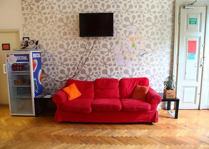 Zeppelin אכסניה *